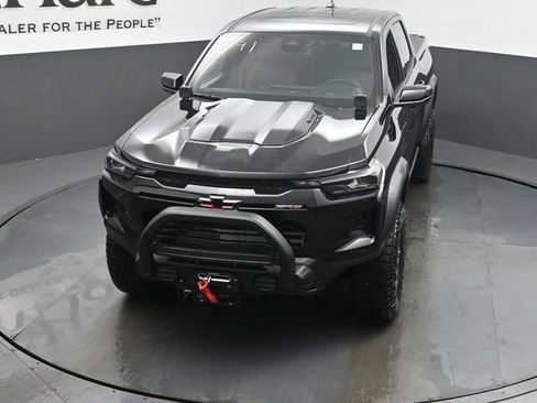 New 2026 Chevrolet Colorado ZR2 w/ Off-Road Front Bumper Package AWD/4WD image 24