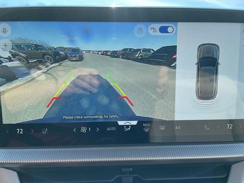 New 2026 Ford Explorer Active w/ Active Comfort Package image 8