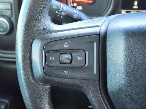 Used 2020 Chevrolet Silverado 1500 Custom w/ Custom Value Package image 16