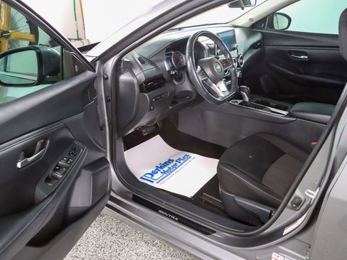 Used 2022 Nissan Sentra SV w/ All-Weather Package FWD image 3