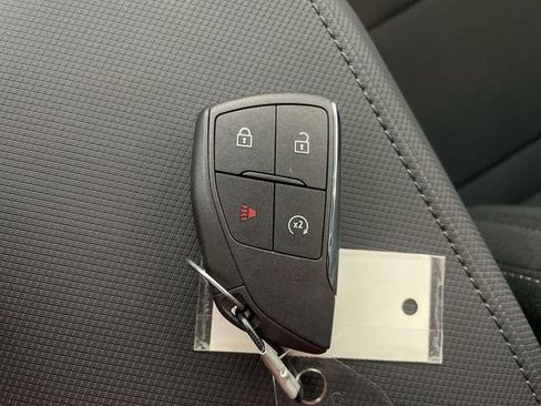 New 2026 Chevrolet Equinox EV LT w/ Comfort Package image 32