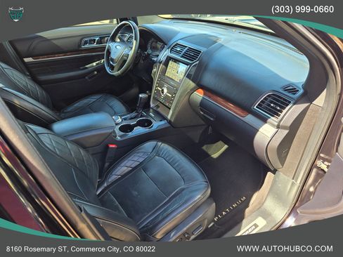 Used 2019 Ford Explorer Platinum AWD/4WD image 12