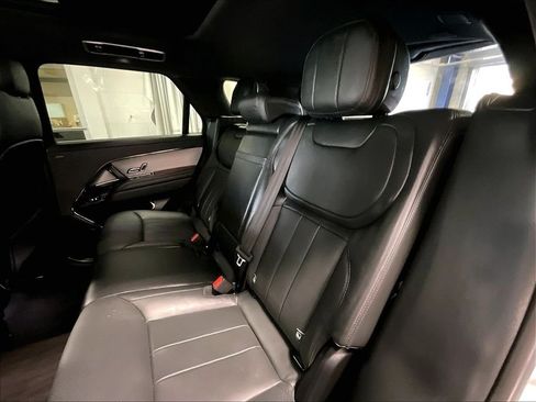 Used 2025 Land Rover Range Rover Sport SE AWD/4WD image 15