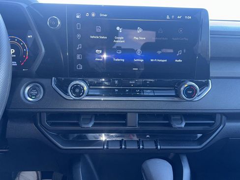 Used 2024 Chevrolet Colorado W/T image 12