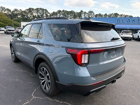 New 2026 Ford Explorer ST-Line AWD/4WD image 5
