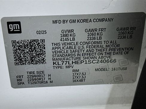 Used 2025 Chevrolet Trax LT w/ LT Convenience Package FWD image 12