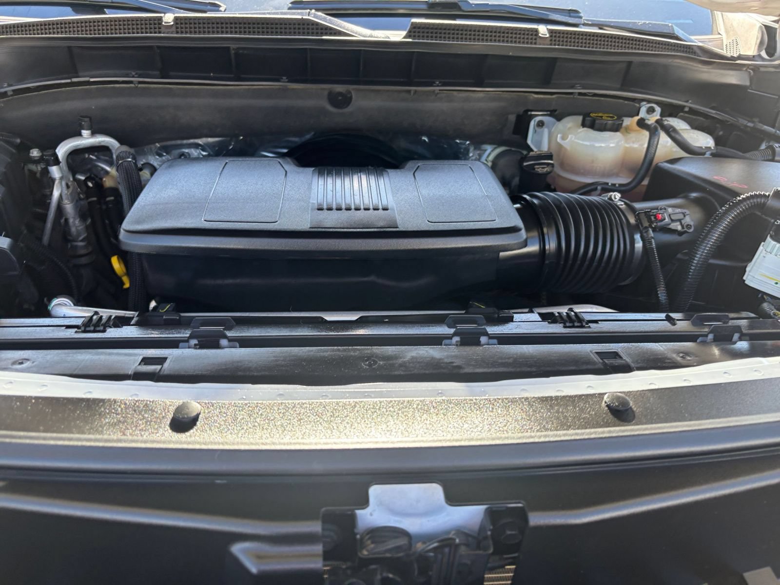 Used 2024 Chevrolet Tahoe LT w/ Luxury Package RWD image 34