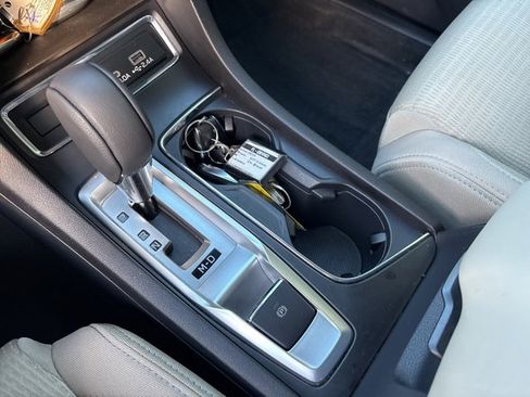 Certified 2024 Subaru Ascent Premium w/ Convenience Package image 16