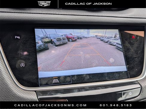 Used 2025 Cadillac XT5 Premium Luxury image 13