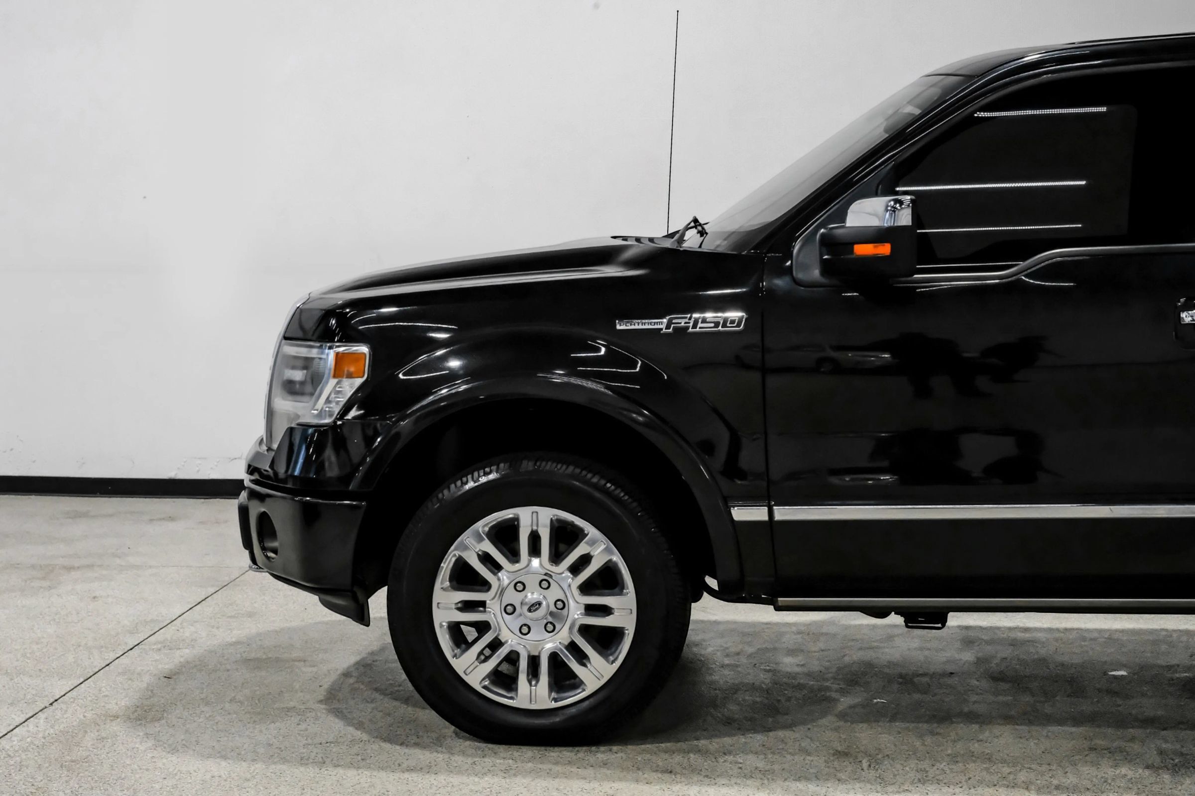 Used 2014 Ford F150 Platinum AWD/4WD image 10