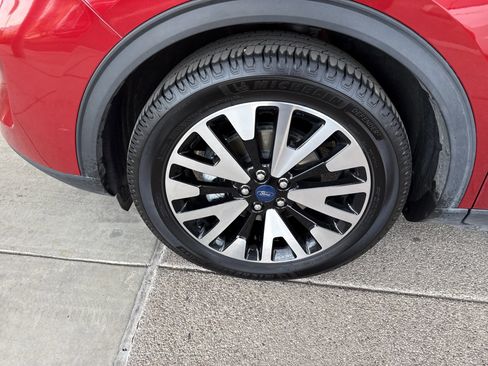 Used 2020 Ford Escape SE Sport image 7