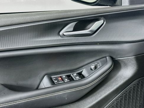 Used 2023 Jeep Grand Cherokee Altitude RWD image 15