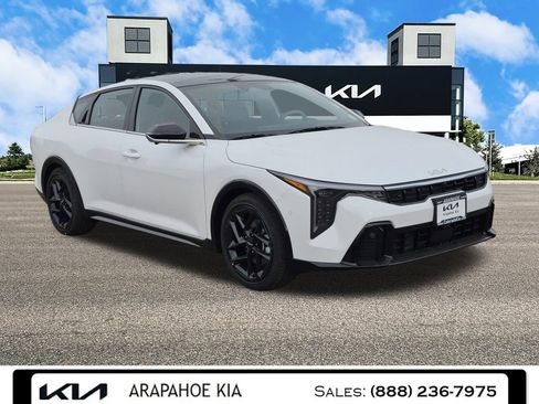 New 2025 Kia K4 GT-Line Turbo image 3