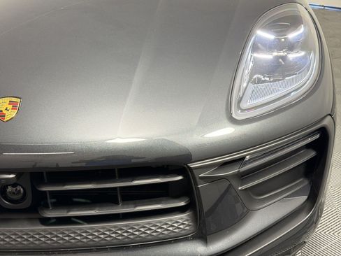 Used 2026 Porsche Macan AWD/4WD image 11