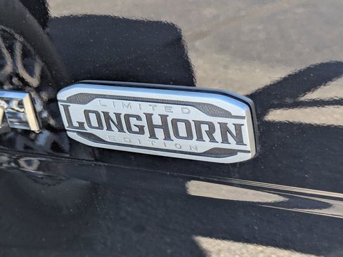 Used 2022 RAM 2500 Limited AWD/4WD image 17