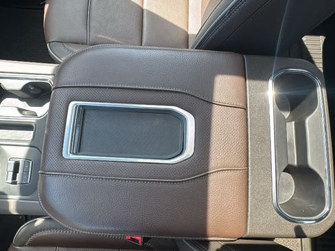 Certified 2022 GMC Sierra 1500 Denali AWD/4WD image 19