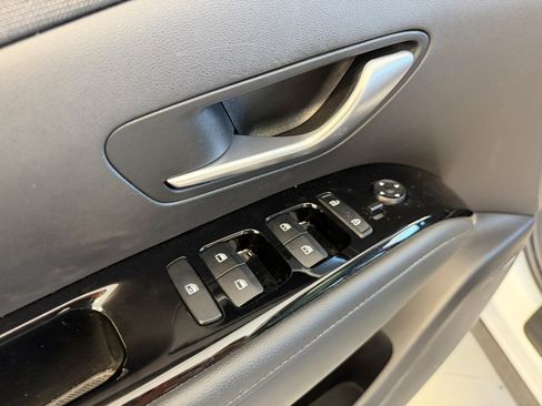 Used 2023 Hyundai Tucson Limited image 41