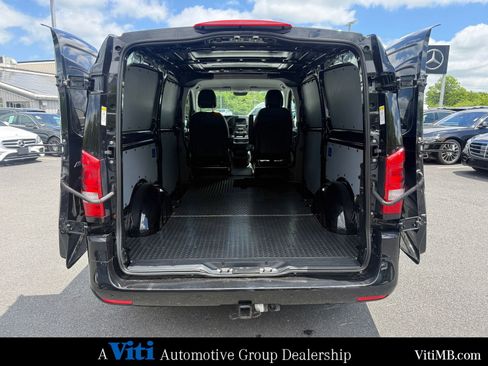 Used 2022 Mercedes-Benz Metris image 20