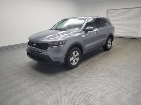 Used 2022 Kia Sorento LX AWD/4WD image 2