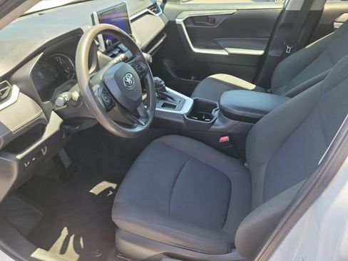 Used 2023 Toyota RAV4 LE FWD image 20
