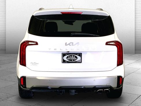 Certified 2025 Kia Telluride S FWD image 3