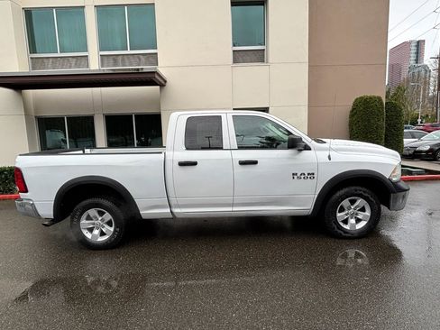 Used 2017 RAM 1500 ST w/ SXT Appearance Group image 2