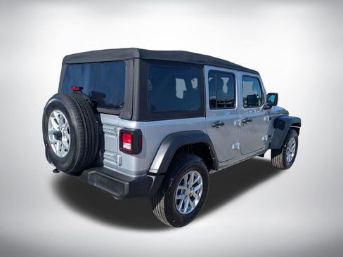 Used 2023 Jeep Wrangler Unlimited Sport AWD/4WD image 3