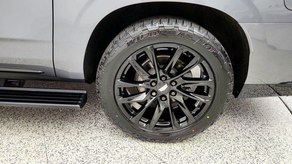 Used 2021 Cadillac Escalade ESV Sport Platinum AWD/4WD image 9