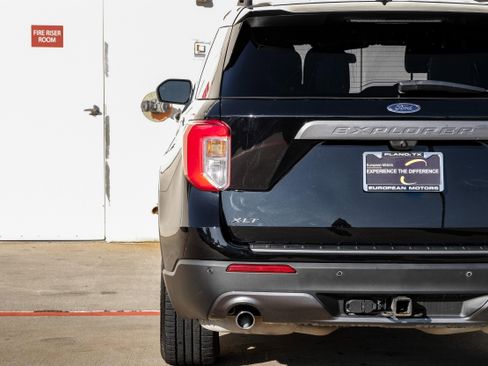 Used 2021 Ford Explorer XLT w/ Equipment Group 202A image 44