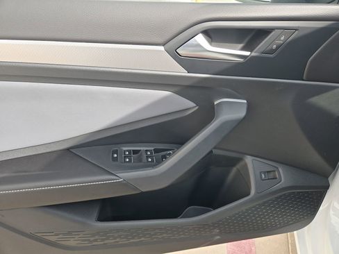 New 2026 Volkswagen Jetta SE image 18