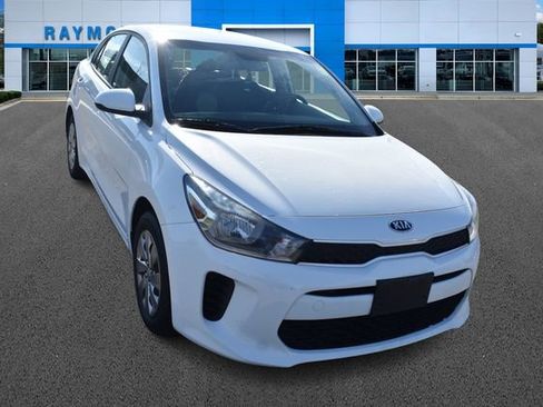 Used 2018 Kia Rio S image 9