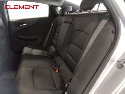 Used 2020 Chevrolet Malibu LT FWD image 28