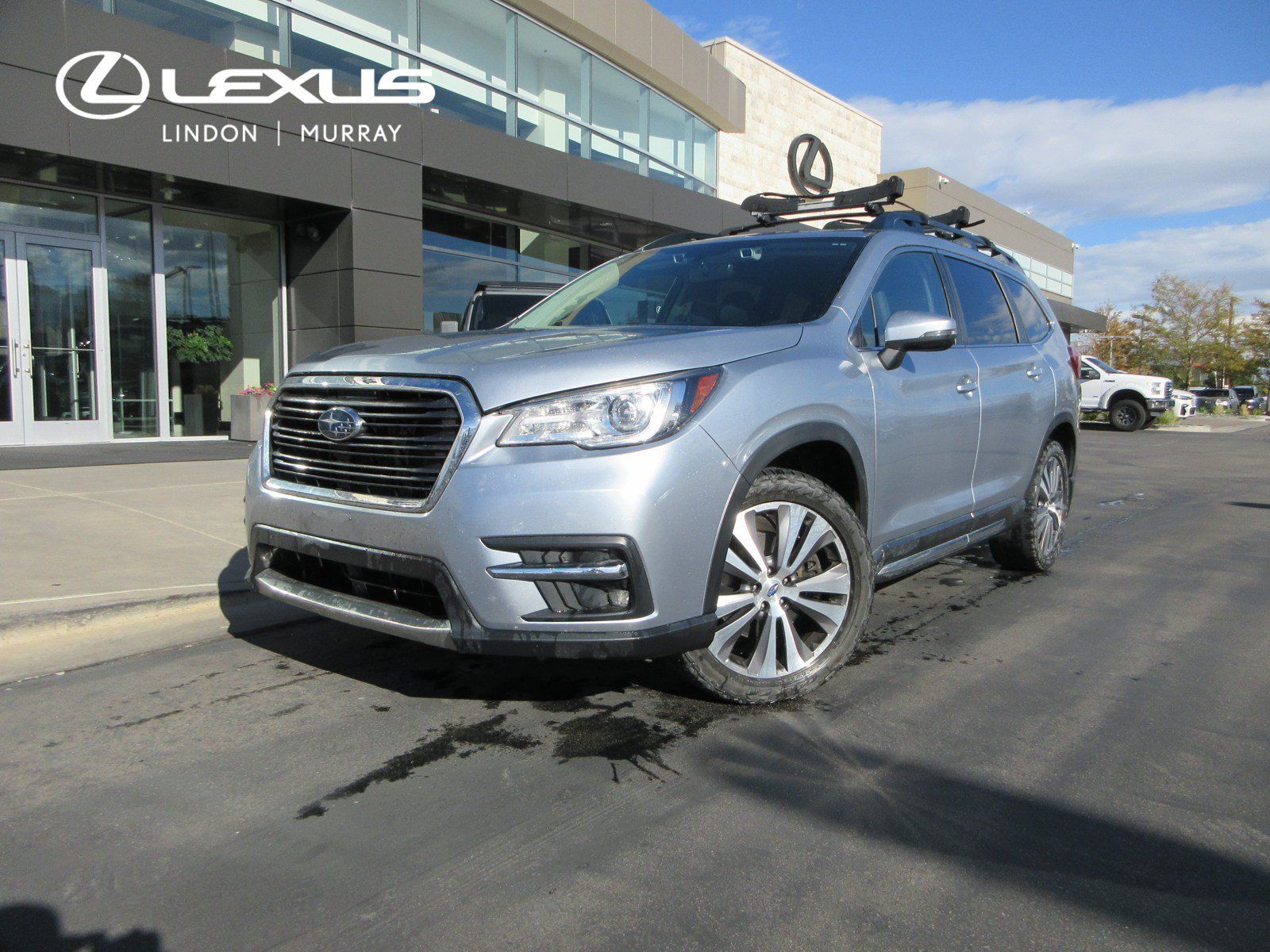 Used 2022 Subaru Ascent Limited w/ Technology Package AWD/4WD image 1