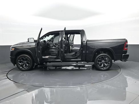 Used 2020 RAM 1500 Limited w/ Black Appearance Package AWD/4WD image 31