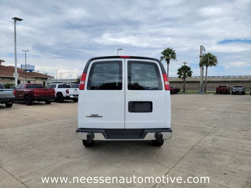 Used 2023 Chevrolet Express 2500 w/ Driver Convenience Package image 6