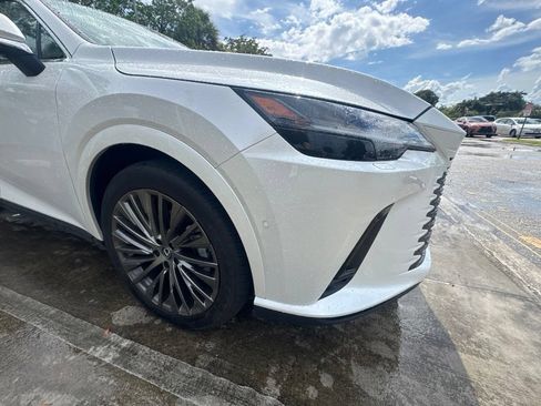 Used 2024 Lexus RX 350 FWD w/ Convenience Package image 17