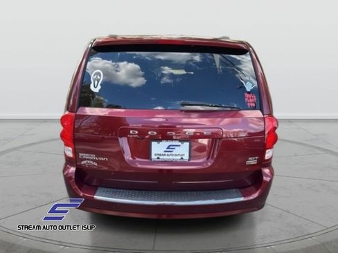 Used 2019 Dodge Grand Caravan SXT image 7