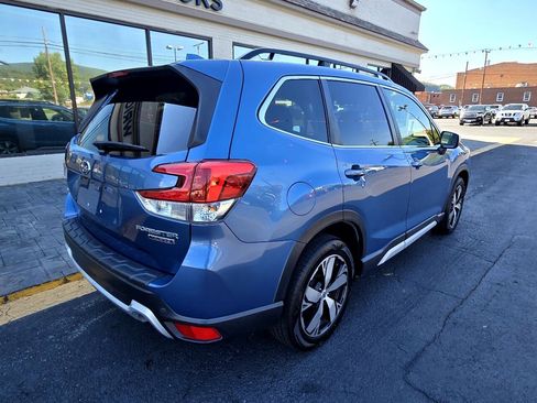 Used 2020 Subaru Forester Touring image 4