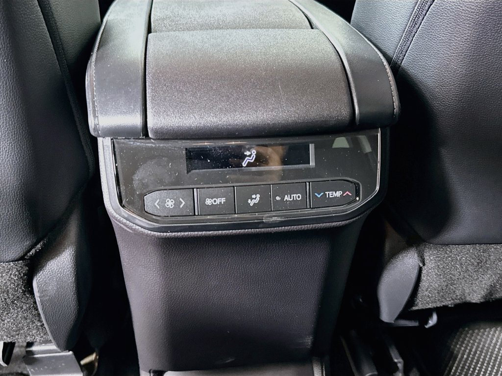 Certified 2026 Toyota Highlander Limited AWD/4WD image 26