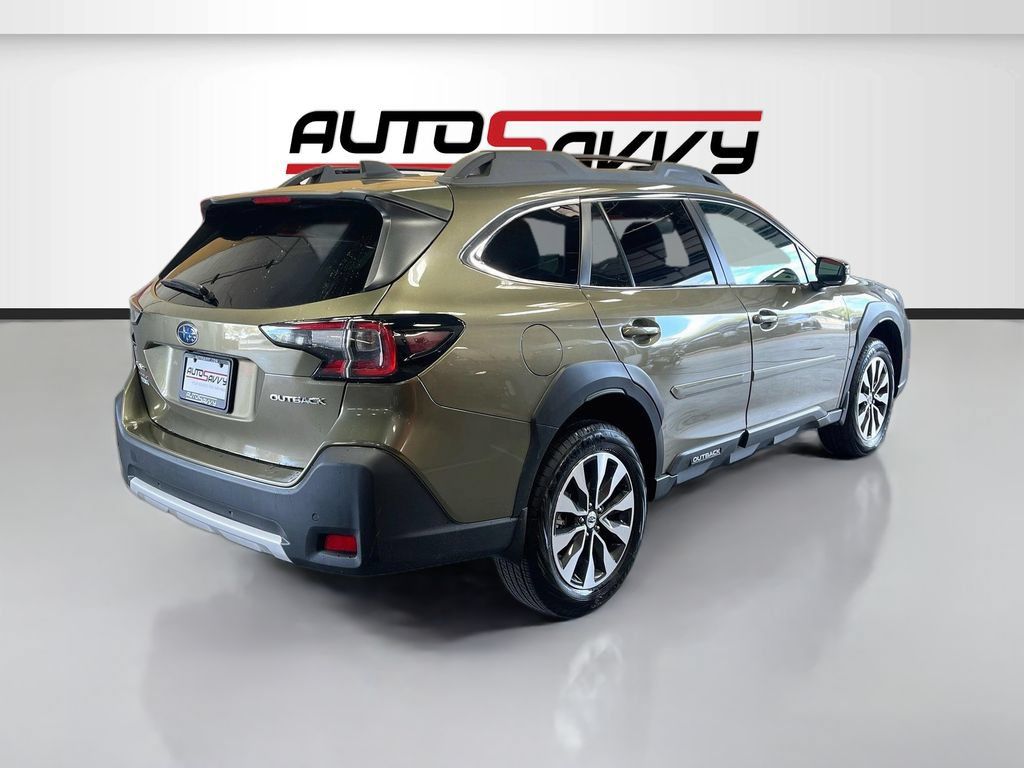 Used 2025 Subaru Outback Limited AWD/4WD image 7
