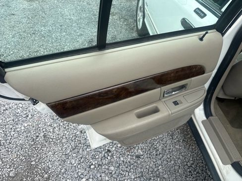 Used 2011 Mercury Grand Marquis LS image 16