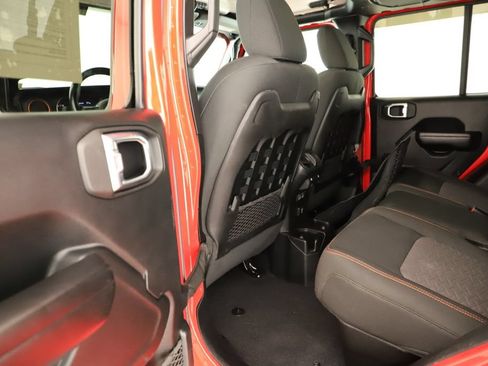 Used 2020 Jeep Gladiator Mojave AWD/4WD image 30
