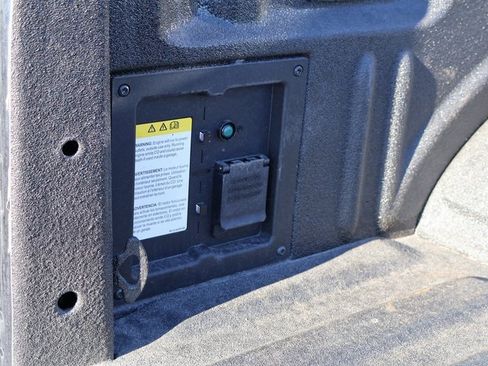 Used 2025 Ford F150 Raptor image 6