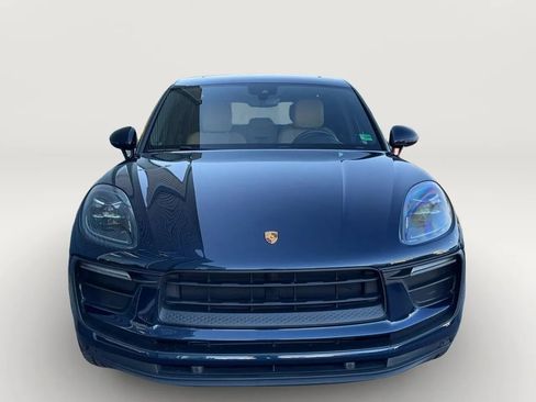 Used 2022 Porsche Macan Sport Edition w/ Premium Package Plus image 2