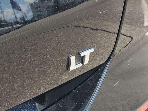 Used 2019 Chevrolet Equinox LT w/ Driver Convenience Package FWD image 30