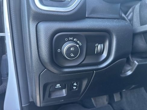 Used 2020 RAM 1500 Big Horn image 13