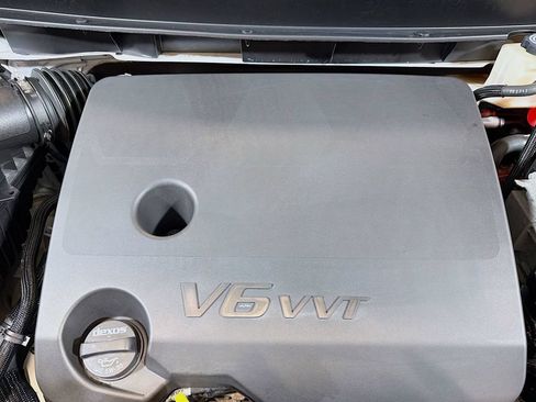 Used 2023 Chevrolet Traverse LT w/ LT Premium Package AWD/4WD image 33