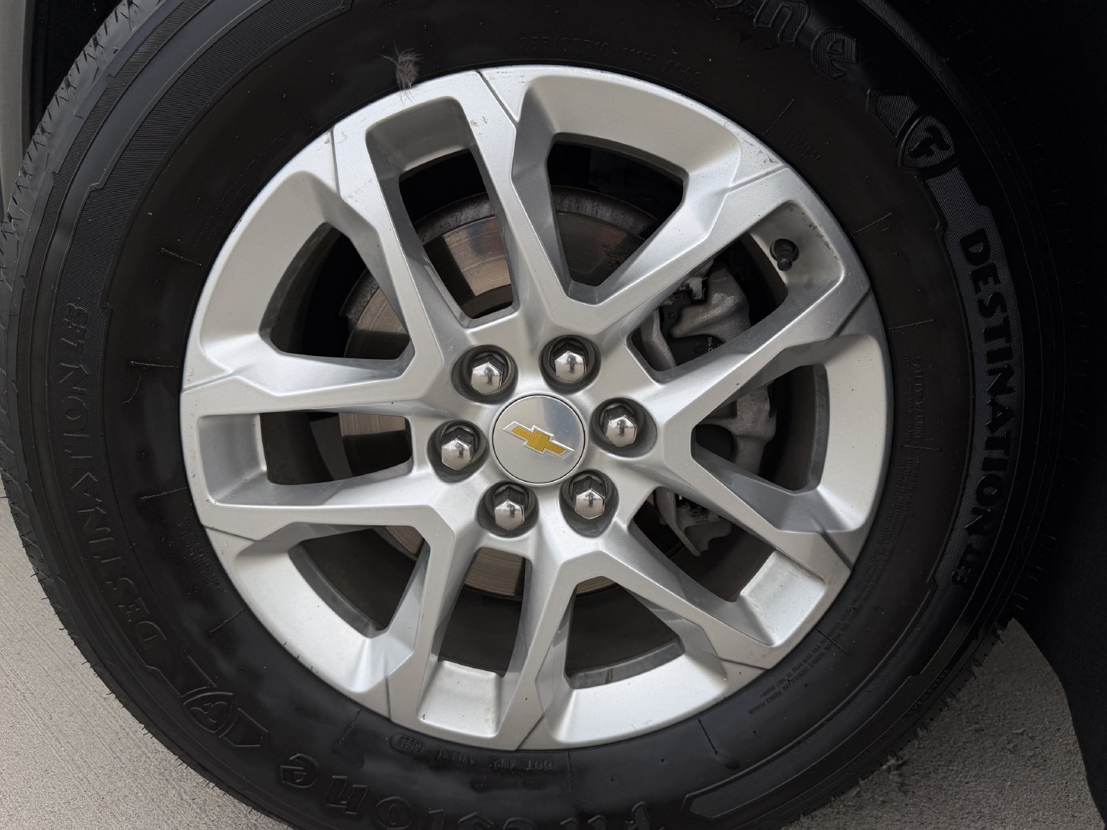 Used 2022 Chevrolet Traverse LS FWD image 10