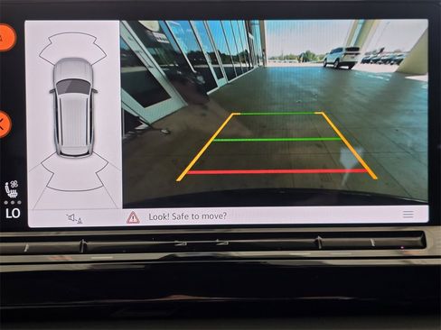 Used 2024 Volkswagen Atlas Peak Edition SEL image 14