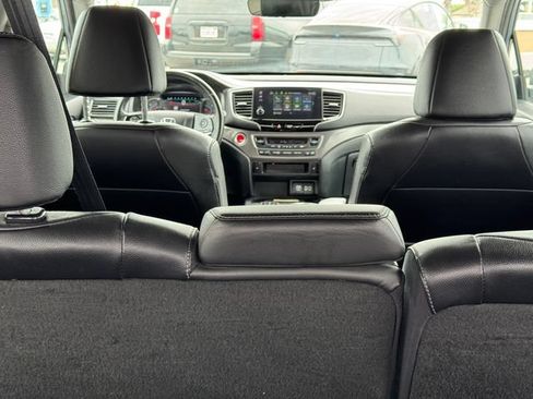 Used 2022 Honda Pilot Special Edition image 11